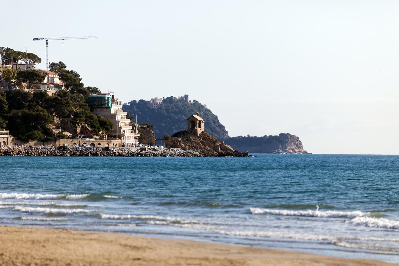 Residence Sole Mare Alaxi Hotels Alassio Exterior photo