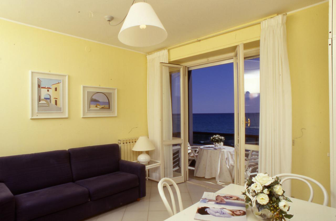 Residence Sole Mare Alaxi Hotels Alassio Exterior photo